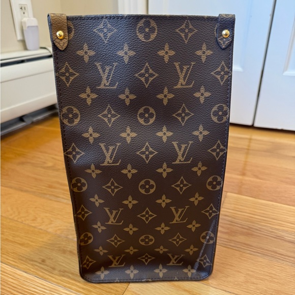 Louis Vuitton On The Go GM - Picture 5 of 8